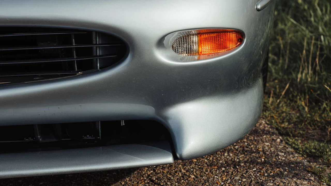 1992 Jaguar XJ220 - Image 21 of 31