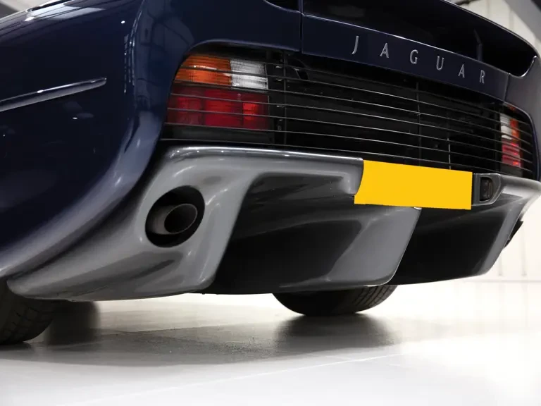 1992 Jaguar XJ220 - Image 19 of 28