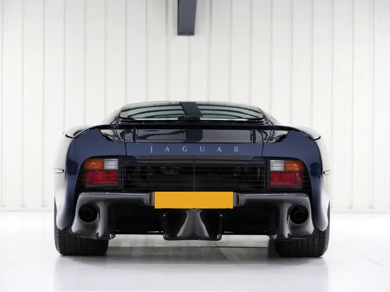 1992 Jaguar XJ220 - Image 10 of 28