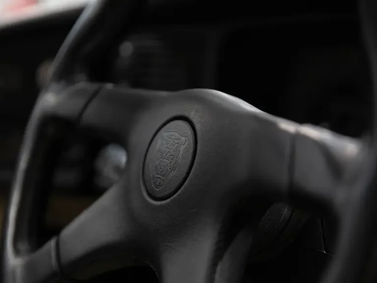 1992 Jaguar XJ220 - Image 11 of 28