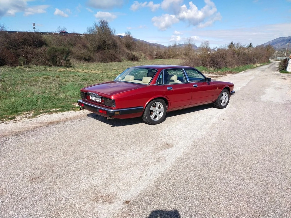 1993 Jaguar XJ40 XJ - Image 7 of 30
