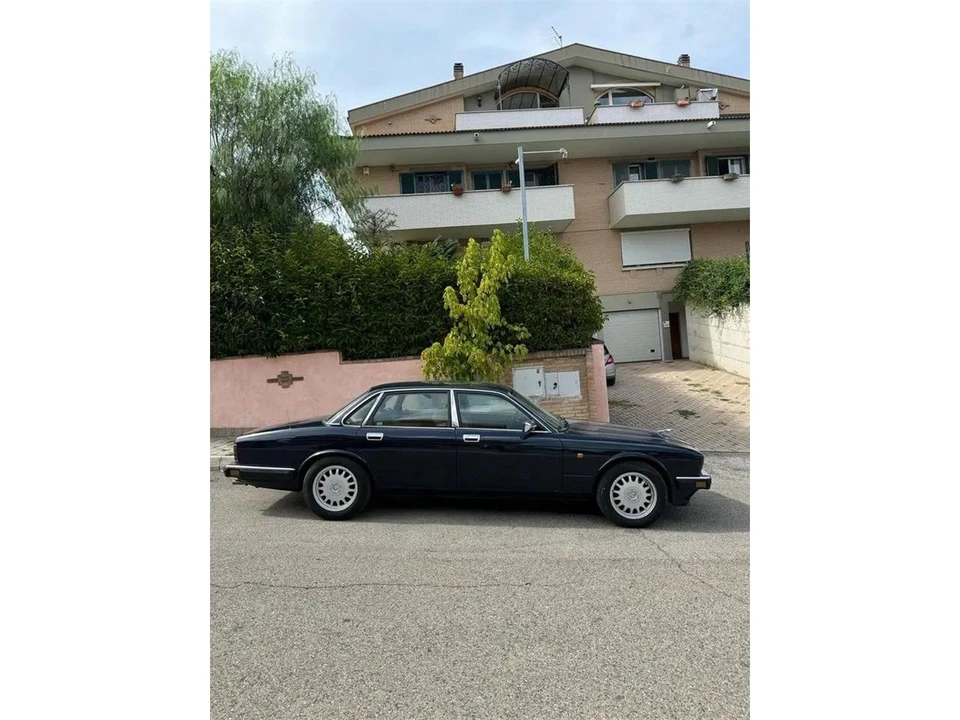 1992 Jaguar XJ40 XJ - Image 3 of 7