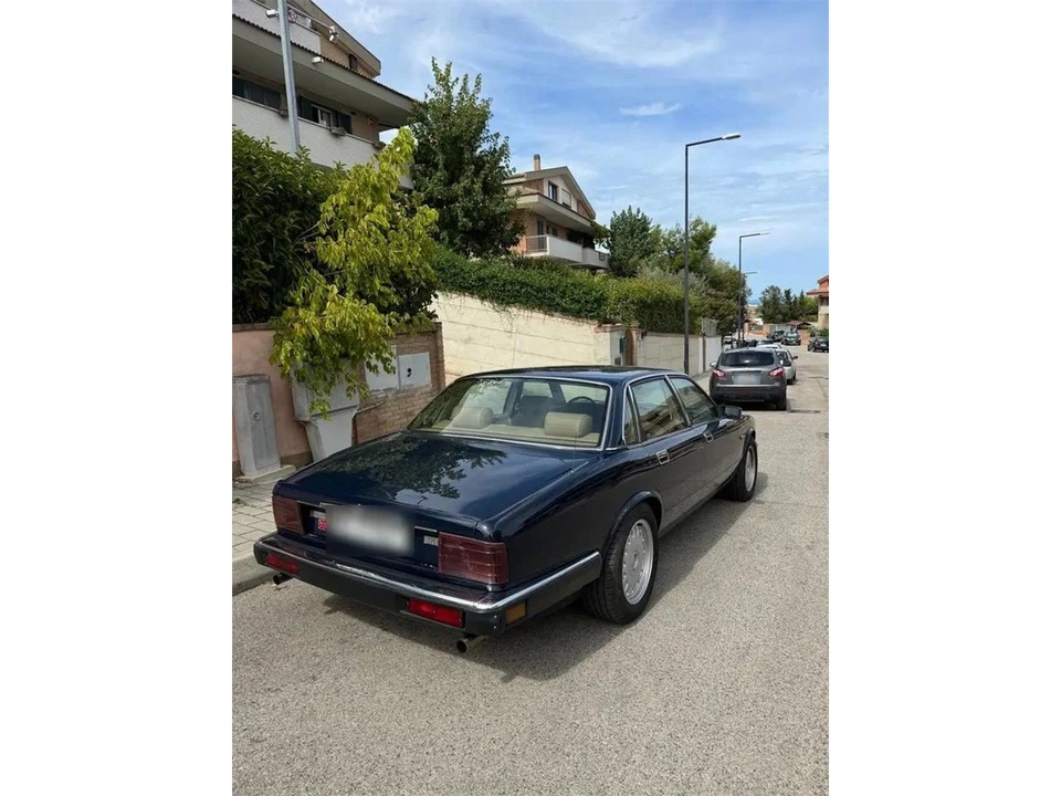 1992 Jaguar XJ40 XJ - Image 4 of 7