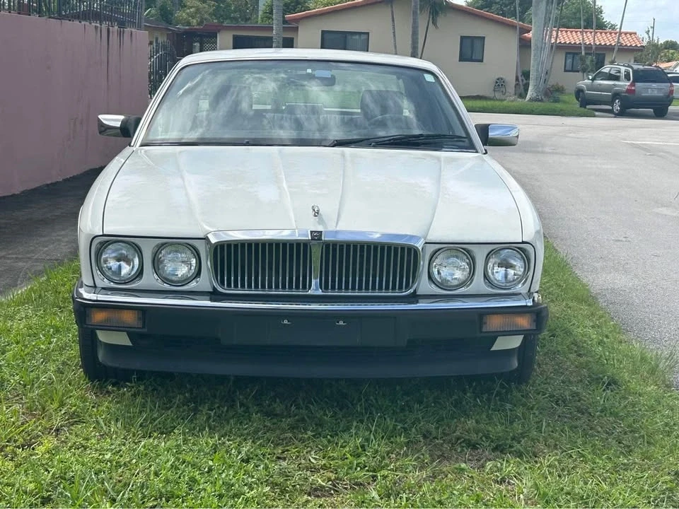 1992 Jaguar XJ40 XJ - Image 2 of 7