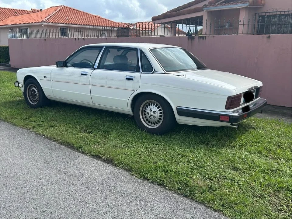 1992 Jaguar XJ40 XJ - Image 3 of 7