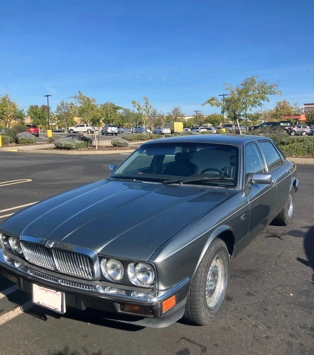 1992 Jaguar XJ Series 4 - Image 2 of 8