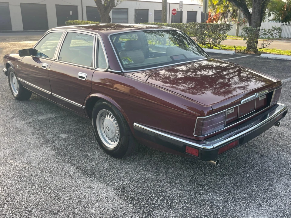 1992 Jaguar XJ40 XJ - Image 7 of 31