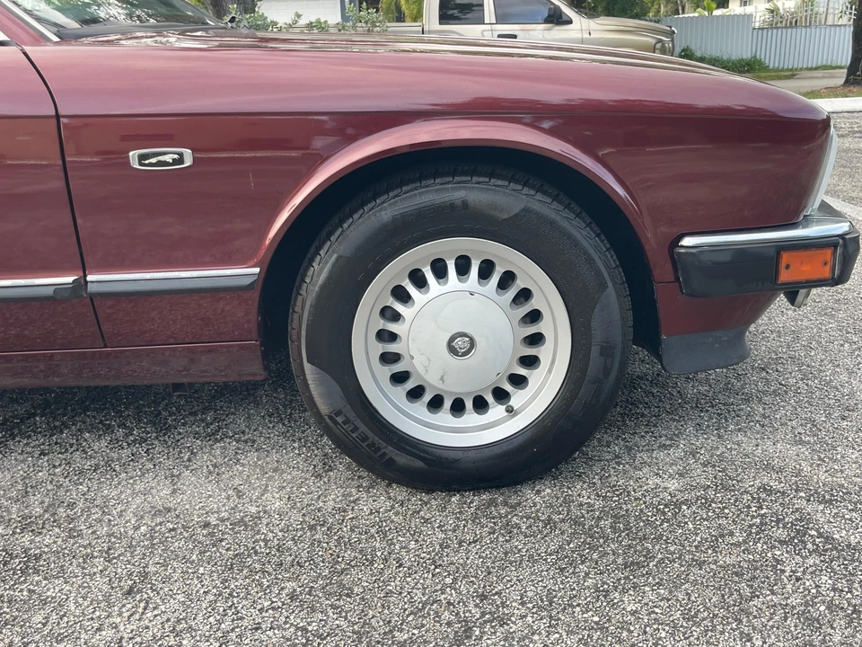 1992 Jaguar XJ40 XJ - Image 17 of 31