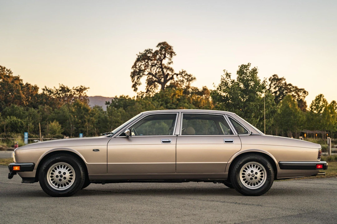 1992 Jaguar XJ40 XJ - Image 3 of 31