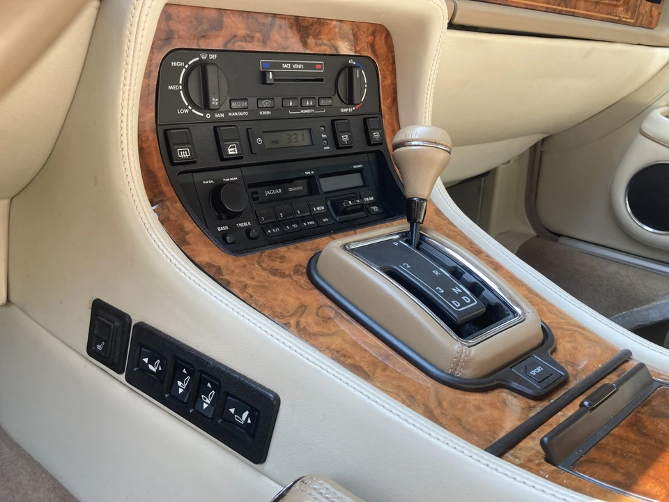 1992 Jaguar XJ40 XJ - Image 30 of 31