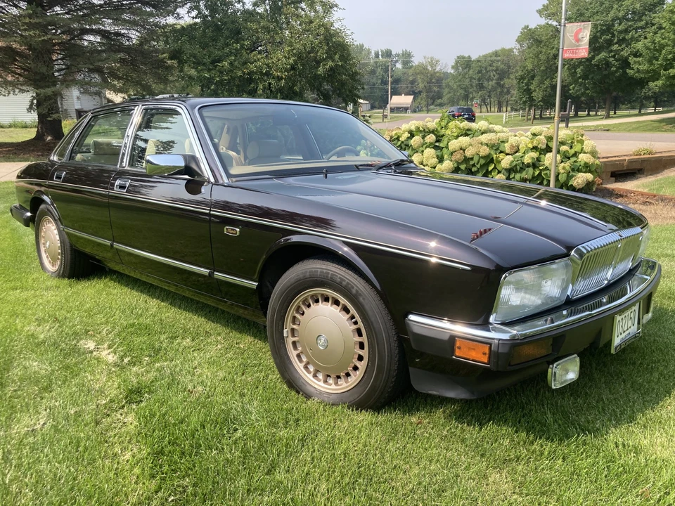 1992 Jaguar XJ40 XJ - Image 2 of 31