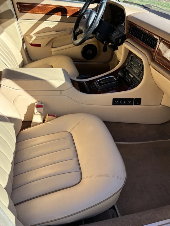1992 Jaguar XJ40 XJ - Image 8 of 12