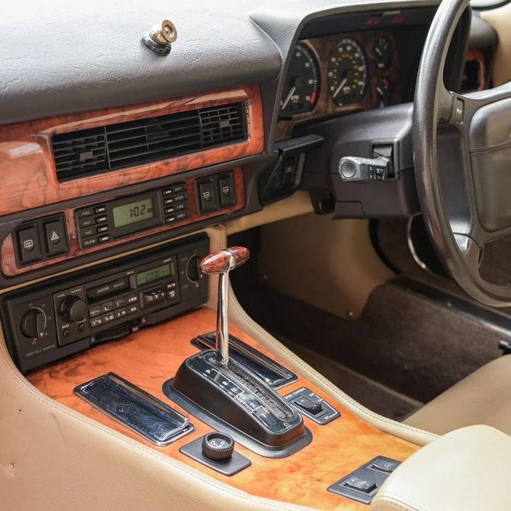 1992 Jaguar XJS - Image 14 of 30