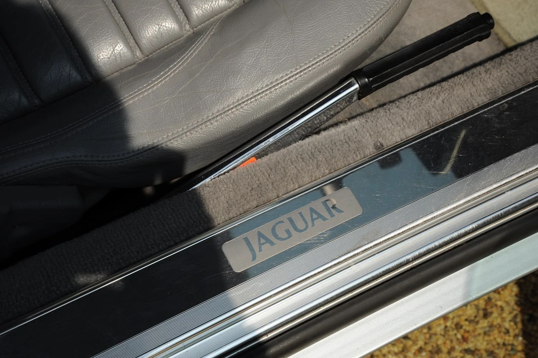 1992 Jaguar XJS - Image 24 of 30