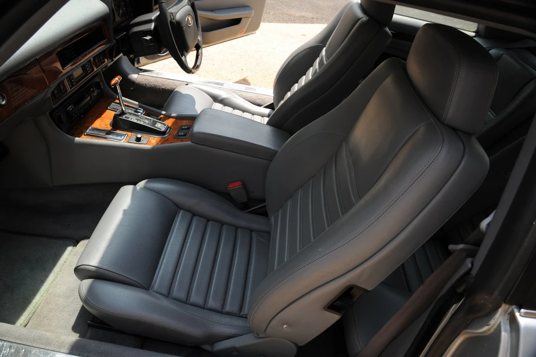 1992 Jaguar XJS - Image 14 of 30