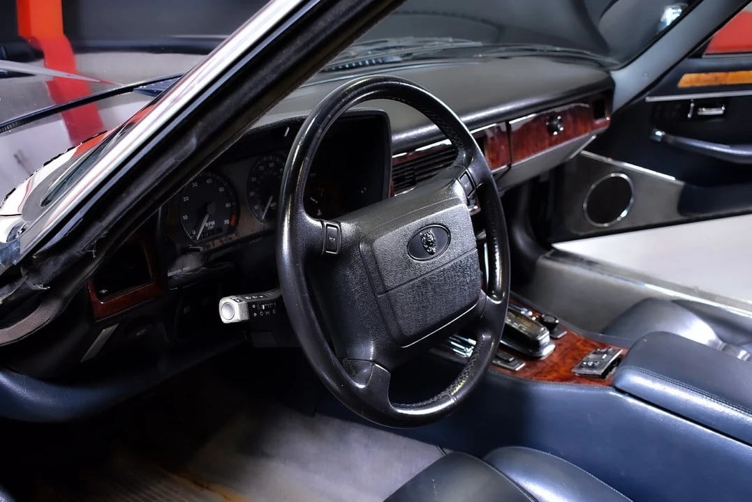 1992 Jaguar XJS Convertible - Image 31 of 31