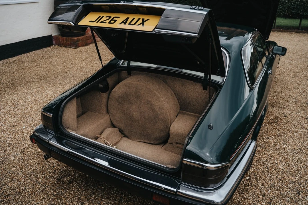 1992 Jaguar XJS - Image 15 of 30