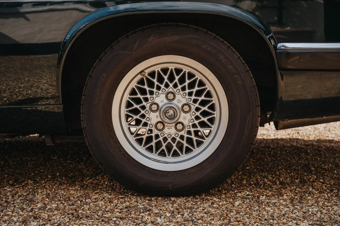 1992 Jaguar XJS - Image 12 of 30