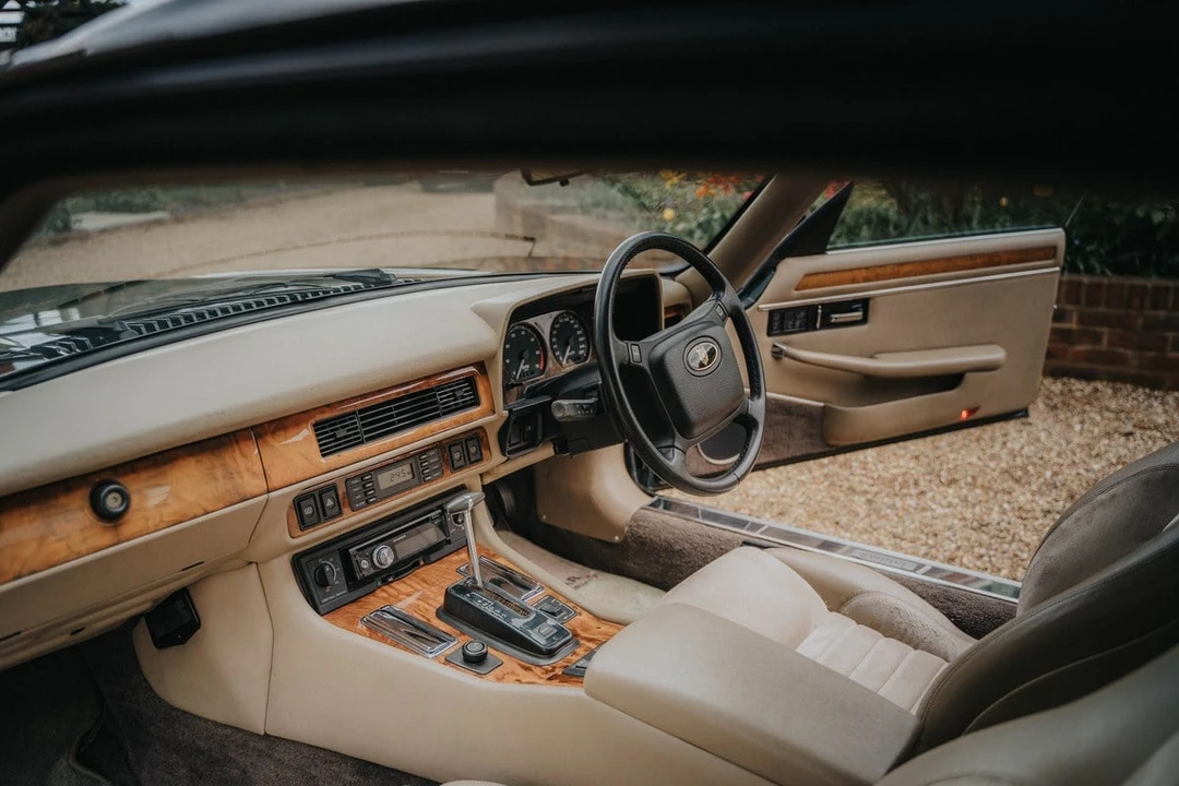 1992 Jaguar XJS - Image 18 of 30