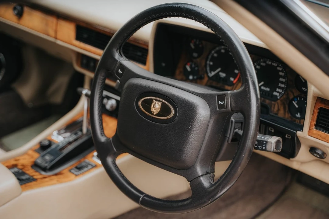 1992 Jaguar XJS - Image 22 of 30
