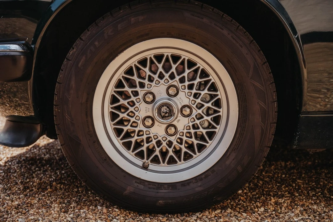 1992 Jaguar XJS - Image 13 of 30