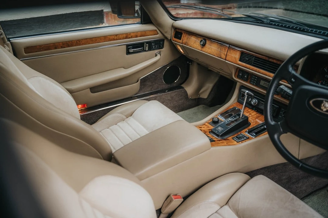 1992 Jaguar XJS - Image 21 of 30