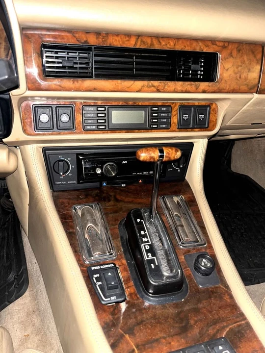 1992 Jaguar XJS Convertible - Image 2 of 9