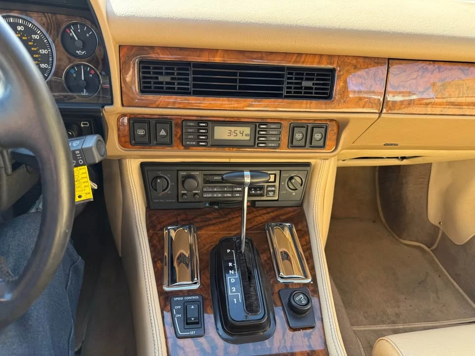 1992 Jaguar XJS Convertible - Image 16 of 20