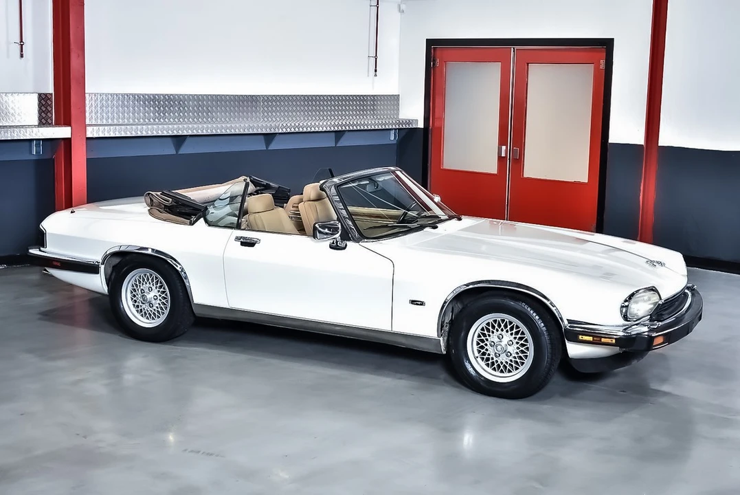 1992 Jaguar XJS Convertible - Image 12 of 30