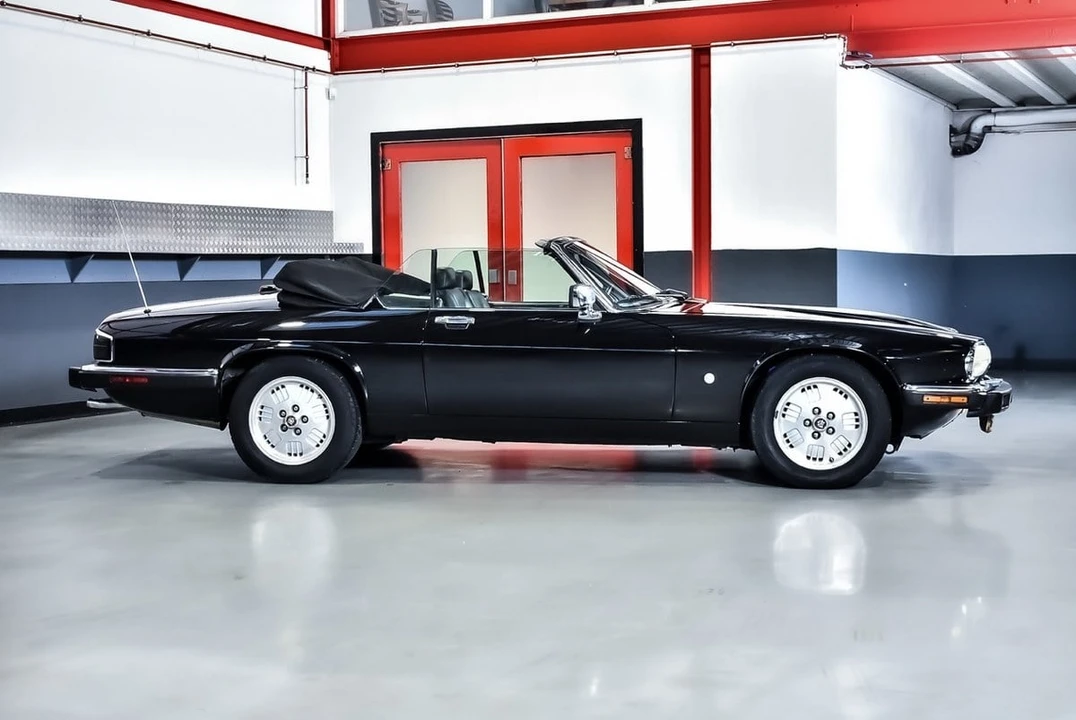 1992 Jaguar XJS Convertible - Image 10 of 30