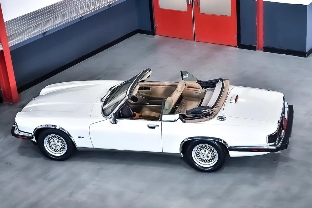 1992 Jaguar XJS Convertible - Image 28 of 30