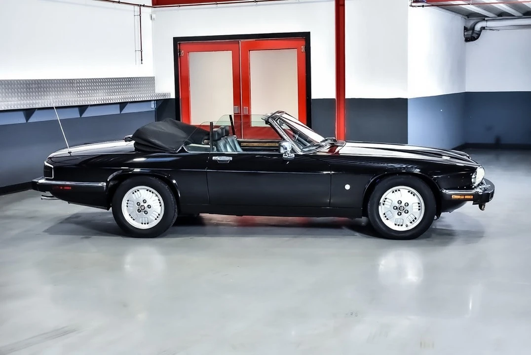 1992 Jaguar XJS Convertible - Image 9 of 30