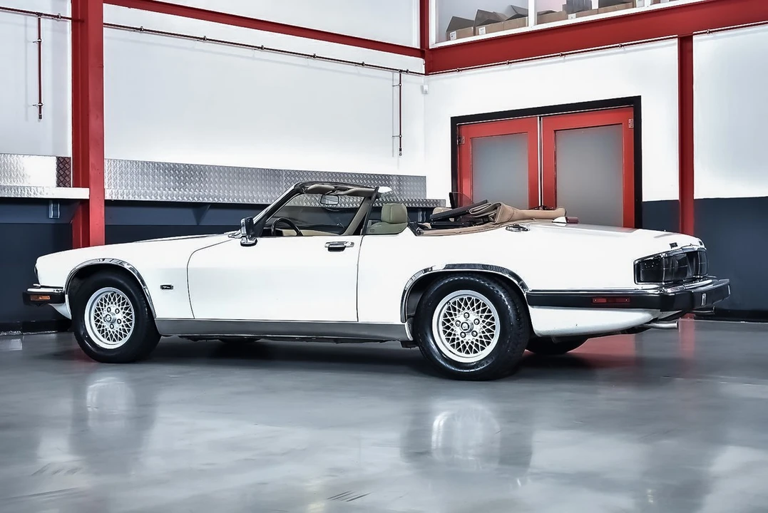 1992 Jaguar XJS Convertible - Image 23 of 30