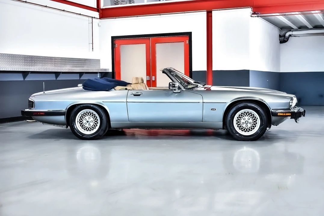 1992 Jaguar XJS Convertible - Image 9 of 30