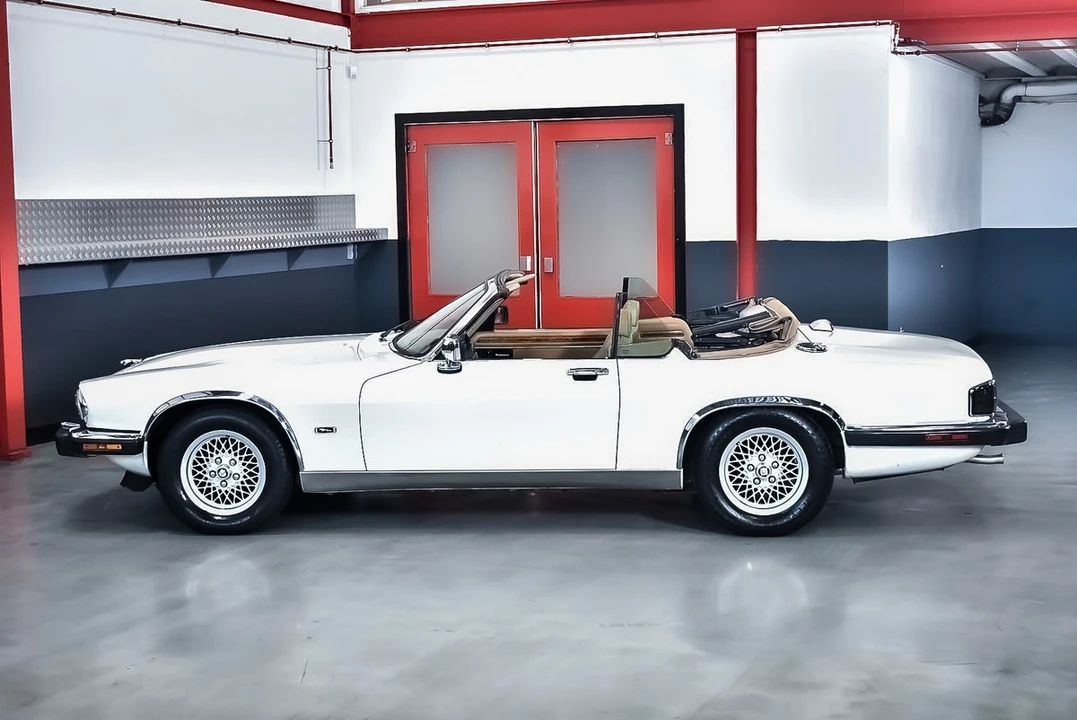 1992 Jaguar XJS Convertible - Image 24 of 30