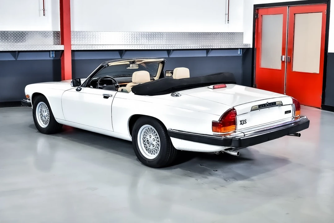 1991 Jaguar XJS Facelift V12 - Image 17 of 30