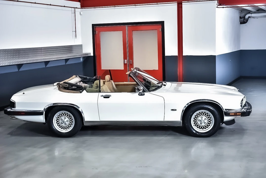 1992 Jaguar XJS Convertible - Image 14 of 30