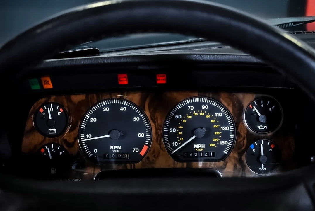 1992 Jaguar XJS Convertible - Image 29 of 30