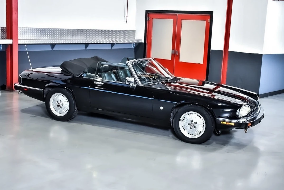 1992 Jaguar XJS Convertible - Image 7 of 30
