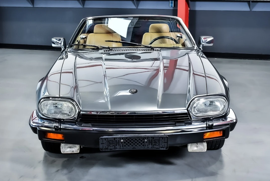 1992 Jaguar XJS Convertible - Image 2 of 30