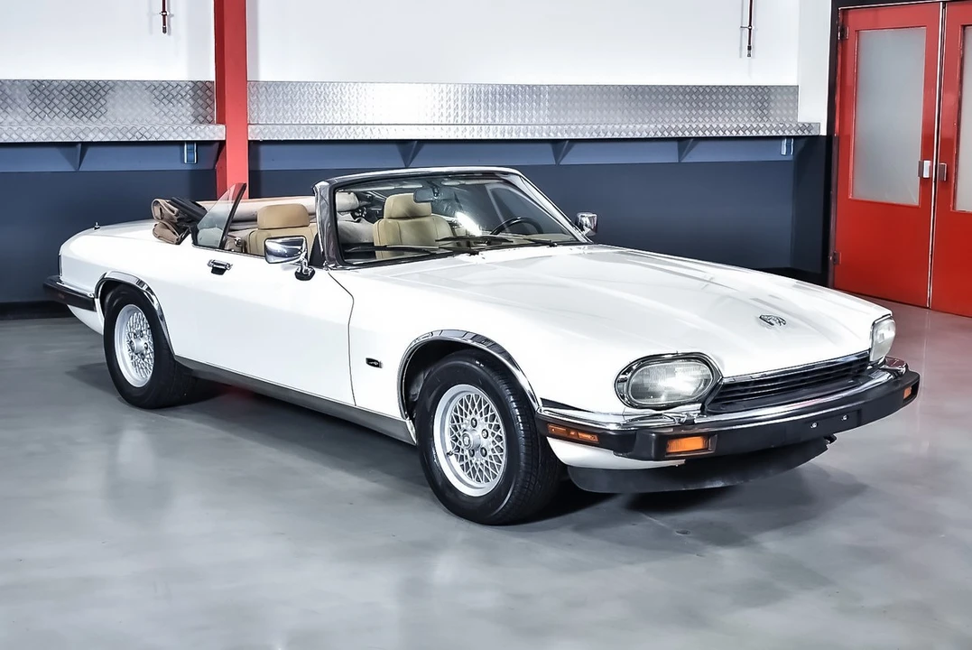 1992 Jaguar XJS Convertible - Image 11 of 30