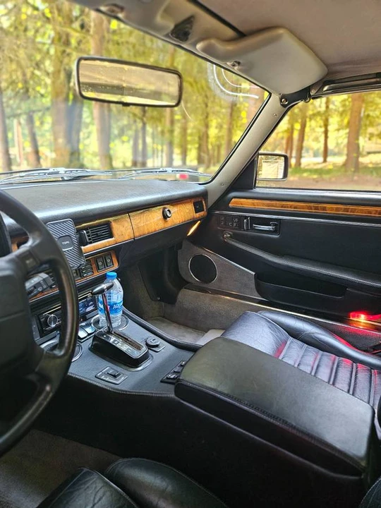 1992 Jaguar XJS Convertible - Image 10 of 20