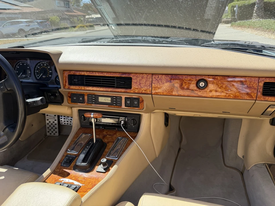 1992 Jaguar XJS Convertible - Image 24 of 31