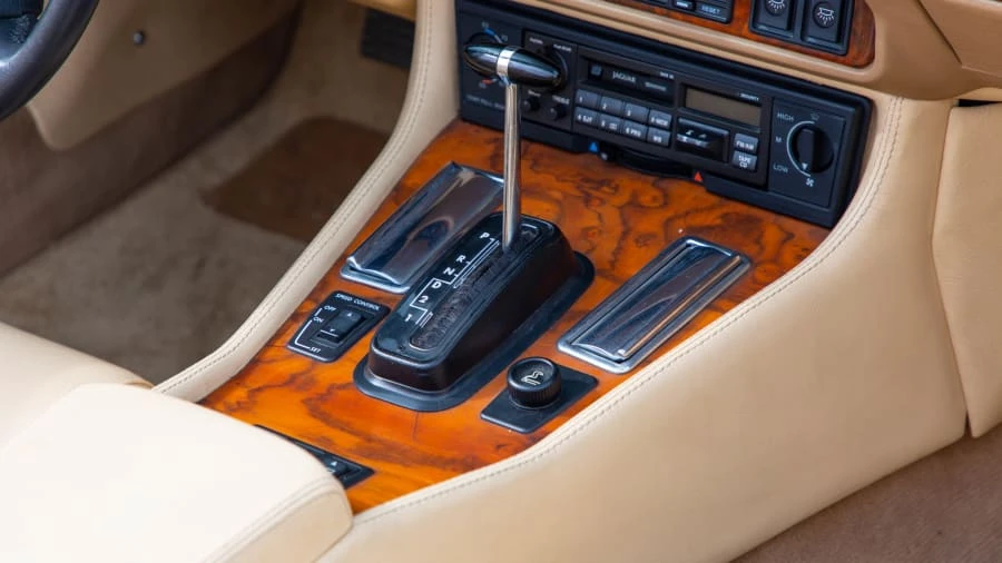 1992 Jaguar XJS Convertible - Image 10 of 12
