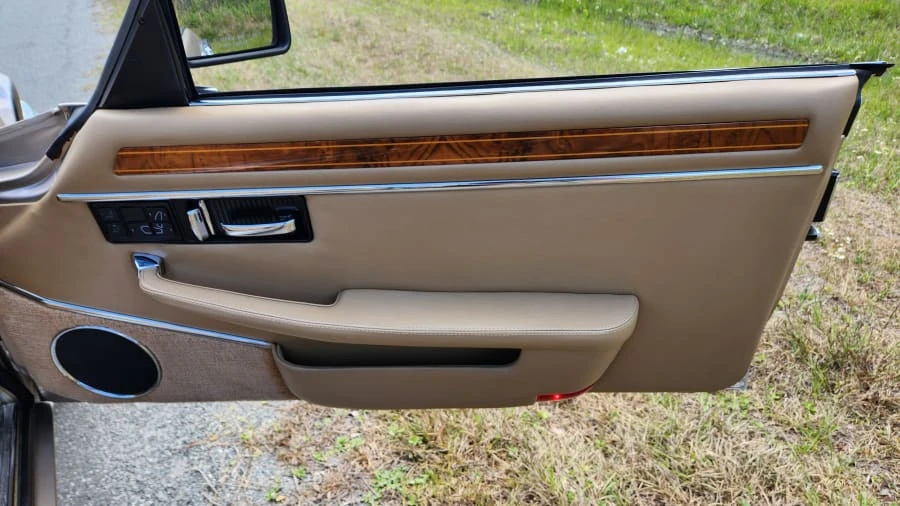 1992 Jaguar XJS Convertible - Image 24 of 28
