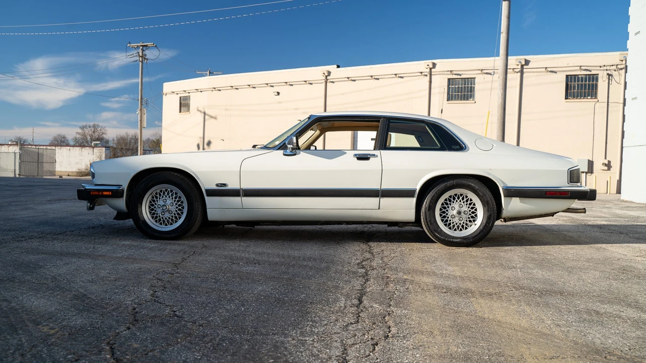 1992 Jaguar XJS Facelift V12 - Image 26 of 31