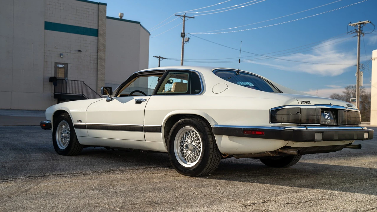 1992 Jaguar XJS Facelift V12 - Image 25 of 31