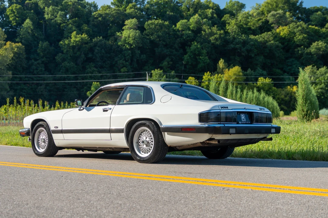 1992 Jaguar XJS Facelift V12 - Image 15 of 31