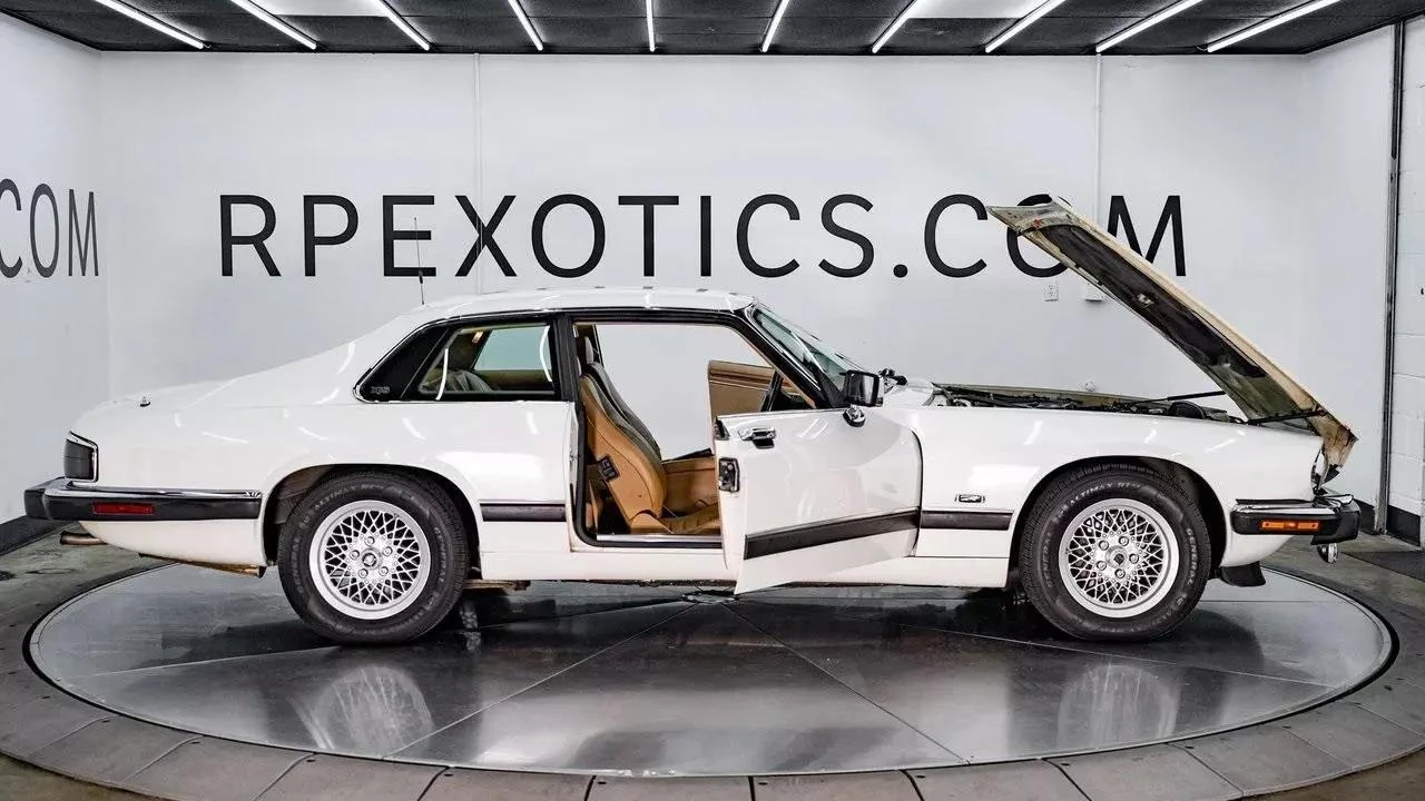 1992 Jaguar XJS Facelift V12 - Image 13 of 31