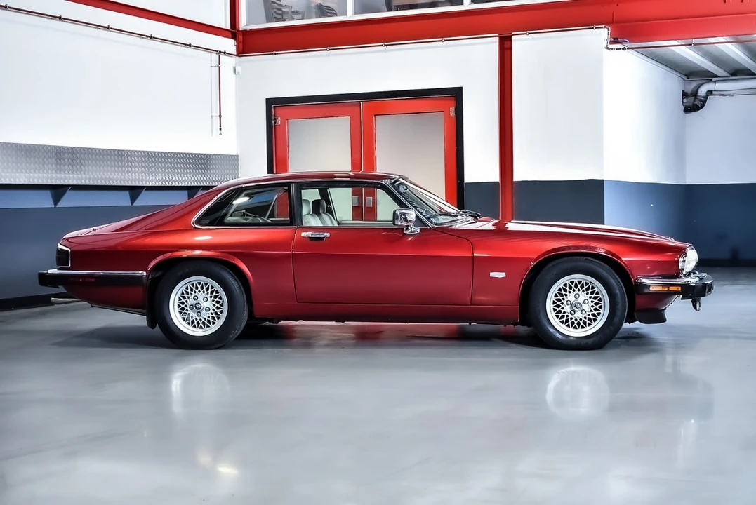 1992 Jaguar XJS Facelift V12 - Image 14 of 30